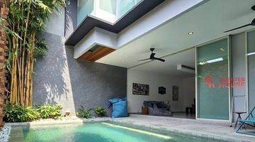 Gambar 2 Tropical Modern House Di Komplek Lebak Bulus, Lt 290 Lb 310