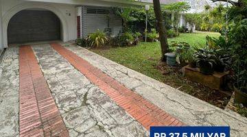 Gambar 1 Rumah Lama Terawat di Prime Area Kebayoran Baru, Lt 558 Lb 350