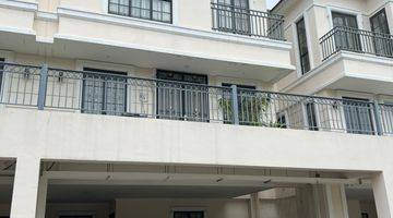 Gambar 1 Rumah 2.5 Lantai di Lavon Swancity Tangerang Full Furnished