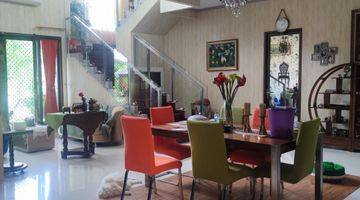 Gambar 3 Rumah Besar 2 Lantai Hook Bagus Semi Furnished di Delatinos Bsd 