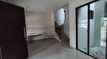 Gambar 2 Rumah Sewa Vanya Park Askara Bsd