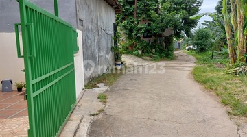tampak depan rumah baru akses mudah kepintu