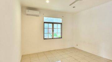 Gambar 5 Hommy House 4 Bedroom With Private Pool In Kemang Ajh04118