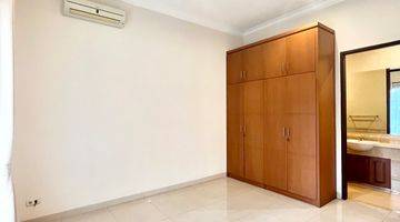 Gambar 4 Stand Alone House 4 Bedrooms In Kemang Ajh04041