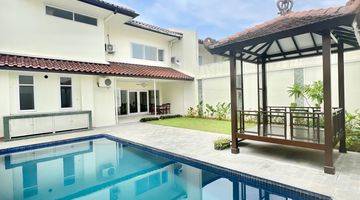 Gambar 1 House 4 BR In Compound With Pool Garden In Pondok Indah Ajh06031