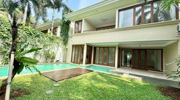 Gambar 1 Bright House 5 Bedrooms With Garden And Private Pool Ajh04104