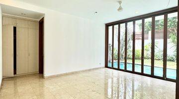 Gambar 2 Bright Minimalist House 5BR With Private Pool Garden Ajh03076