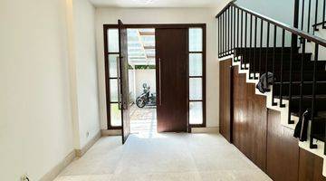 Gambar 1 Minimalist Modern House 5 Bedroom With Private Pool Ajh07035