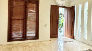 Gambar 3 Stand Alone Nice House 5 Bedrooms In A Quiet Area Ajh04123