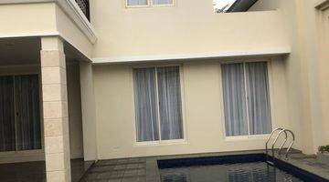 Gambar 4 RUMAH MEWAH ADA PRIVAT POOL DAN FURNISHED ALBA ALAM SUTERA