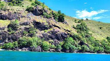 Gambar 2 Jual Tanah Bukit Langsung Pantai di Labuan Bajo