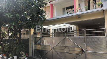 Gambar 1 Rumah Hook 2 Lantai Minimalis Modern,Babatan Pratama