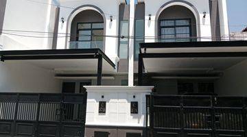 Gambar 1 Rumah Baru American Style 2 Lantai Rungkut Harapan