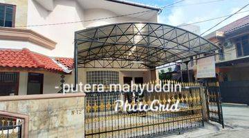 Gambar 1 Rumah 2 Lantai SHM Unfurnished deket Mall Kelapa Gading