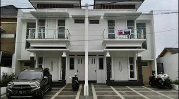 Gambar 2 Rumah Baru Semi Furnished di Cilandak, Jakarta Selatan