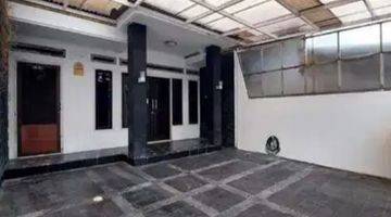 Gambar 1 Rumah Strategis Tengah Kota di Jakarta Selatan Semi Furnished