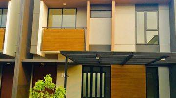 Gambar 1 Rumah Dijual Di Cluster Mulberry Summarecon Bekasi