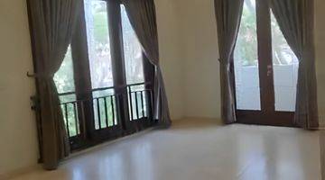 foto lainnya rumah mewah 2 lantai kota