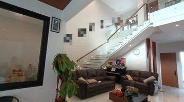 foto lainnya rumah semi furnish di singgasana