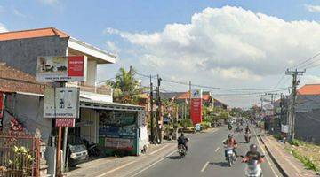 Gambar 1 Rumah Tua Pinggir Jalan Utama