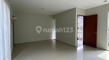 kamar tidur rumah bagus siap huni di
