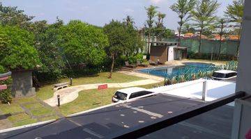 Gambar 3 Rumah Cantik Green Lake City East Asia, SHM 