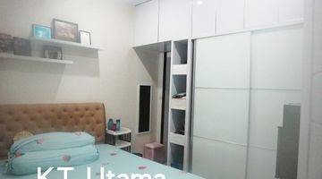 Gambar 1 Jarang Ada, Siap Huni Rumah Cantik Taman Semanan Indah HOEK LT 212m2 SHM