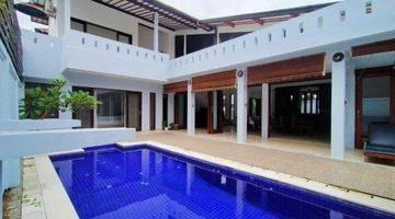 Gambar 1 Dijual Villa Asri 2 Lantai Kolam Renang di Area Nusa Dua.