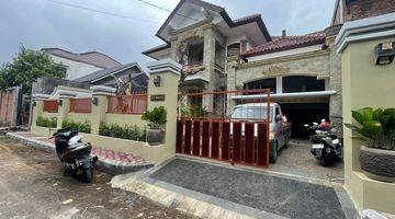 Gambar 1 Rumah Mewah Lingkungan Elite Moh Yamin Renon