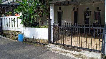 tampak depan jual rumah jatihandap dekat ke