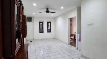 Gambar 3 Rumah 2.5 Lantai Taman Palem Jl 3 Mobil Lbh, Kt 4 Siap Huni