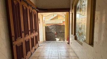 Gambar 5 Rumah mewah 4 lantai di Senen 