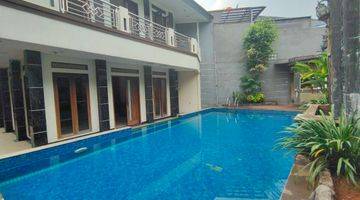 kolam renang rumah mewah private pool 2,5lt