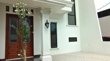 tampak depan rumah mewah baru dlm cluster