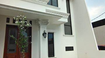 tampak depan rumah mewah baru dlm cluster