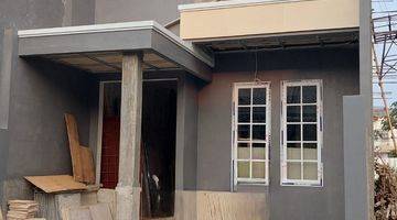 tampak depan di jual rumah baru minimalis