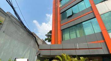 Gambar 1 Gedung Kantor Wisma Perkasa 5 Lantai Dengan Lift di Warung Buncit Jakarta Selatan

