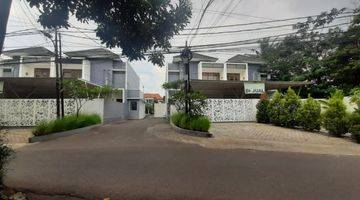 Gambar 3 Rumah Dijual Di Jakarata Selatan,siap Huni di Hook Jl M Kahfi 