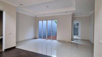 Gambar 4 Dijual Cepat Rumah Terawat Cluster Sheffield Greenwich Bsd City