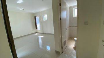 Gambar 5 Cluster Alicante Paramount Serpong, Gading serpong. Rumah rapi, plong