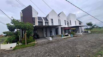 Gambar 5 Rumah 2 lantai 500jt-an di selatan surabaya