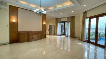 Gambar 1 Beautiful 2 Storey House with Private Pool in Pondok Indah