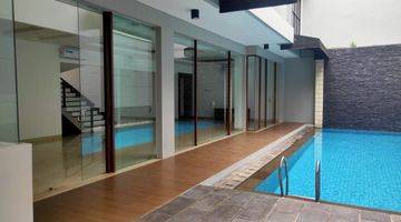 Gambar 4 Beautiful House With Private Pool In Pejaten Barat, Kemang