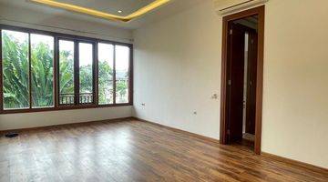 Gambar 4 For Rent Beautiful 2 Storey House With Private Pool Garden In Kemang