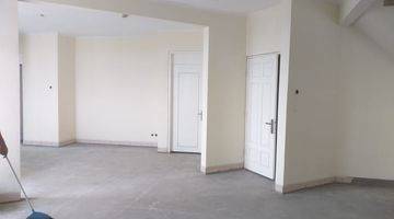 Gambar 5 Apartemen 2 Lantai di Crown Court Lippo City Cikarang - For Rent