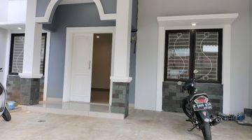 Gambar 4 Dijual Rumah Baru American Style Di Cluster Exclusive Jatiwaringin Bekasi 