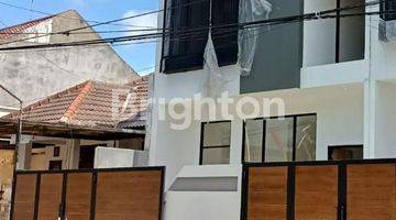 Gambar 1 Rumah New 2 Lt Di Rungkut Asri Tengah Surabaya Dekat Merr