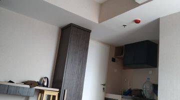 Gambar 2 Apartemen UrbanTown Serpong Studio Lantai 17, Semi Furnished 