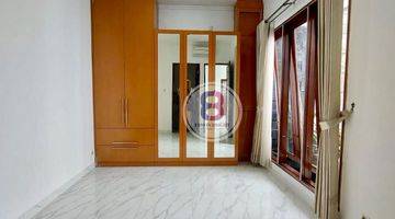 Gambar 2 Dijual Rumah Rapi Siap Huni Di Emerald Bintaro Sektor 9 