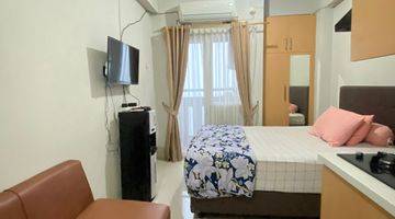 Gambar 5 Romantic Studio Apartemen Green Pramuka Furnished Scarlate